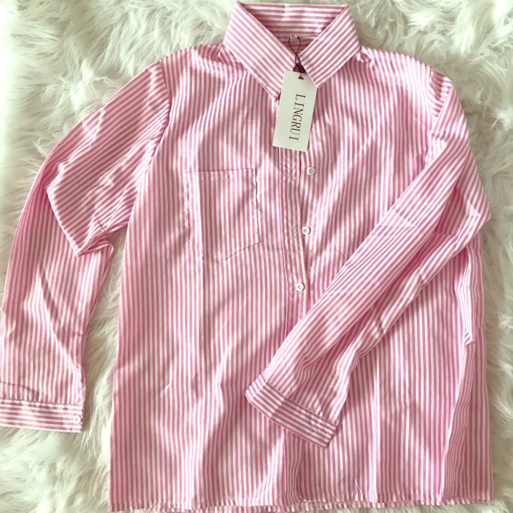 Long sleeve button up top.